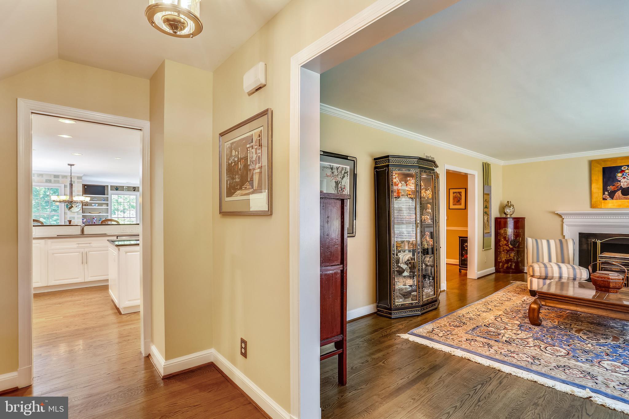 POTOMAC OUTSIDE - Residential