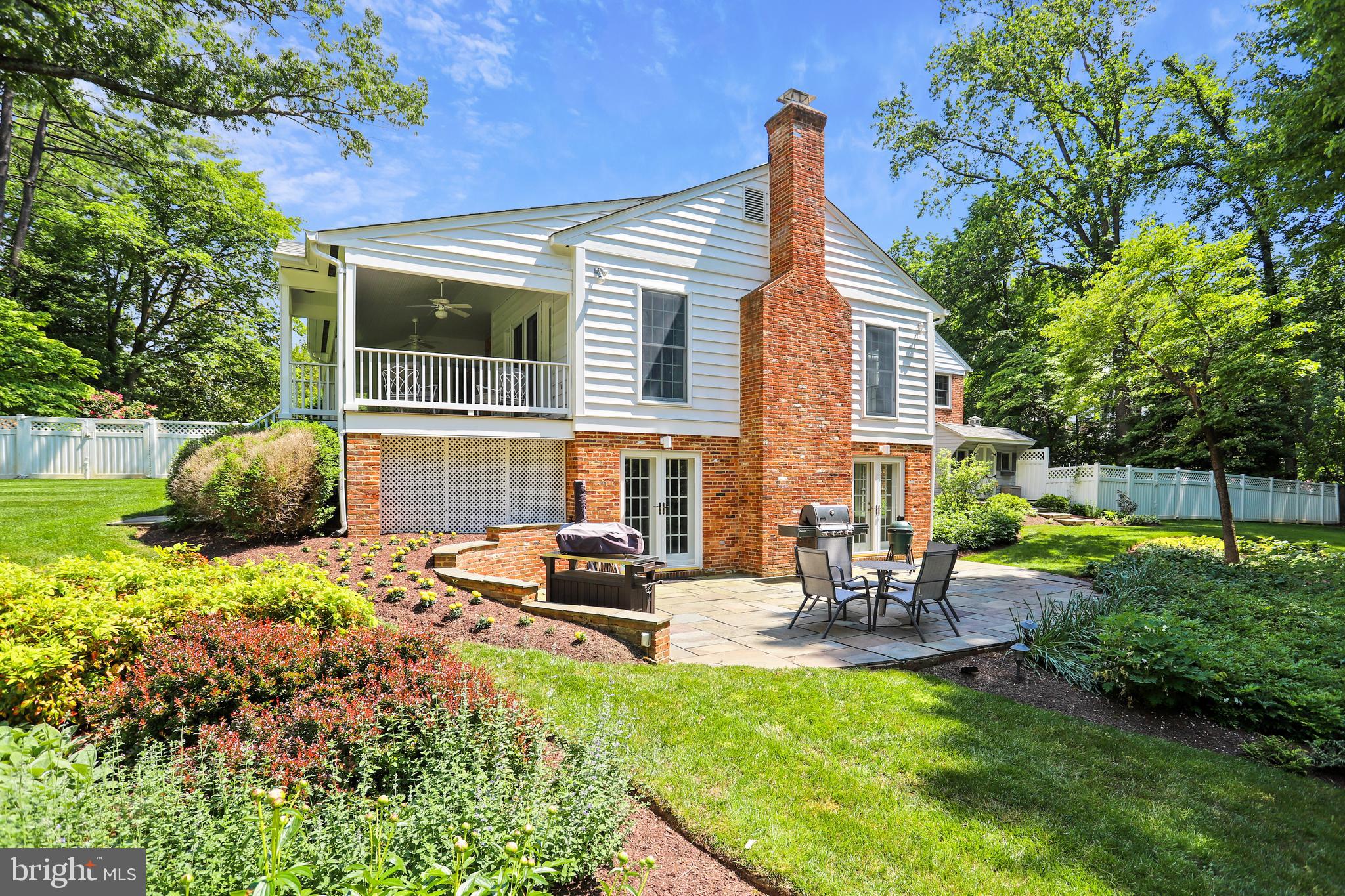 POTOMAC OUTSIDE - Residential