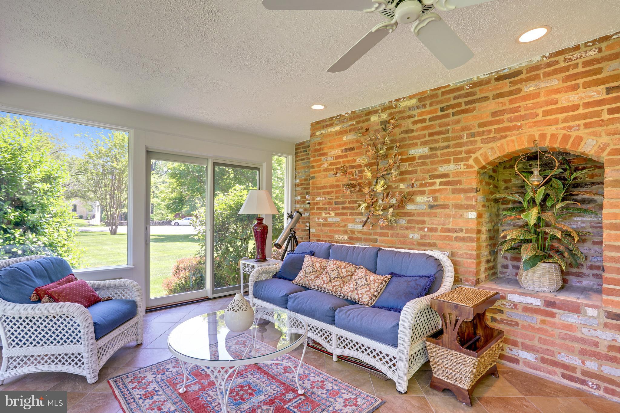 POTOMAC OUTSIDE - Residential