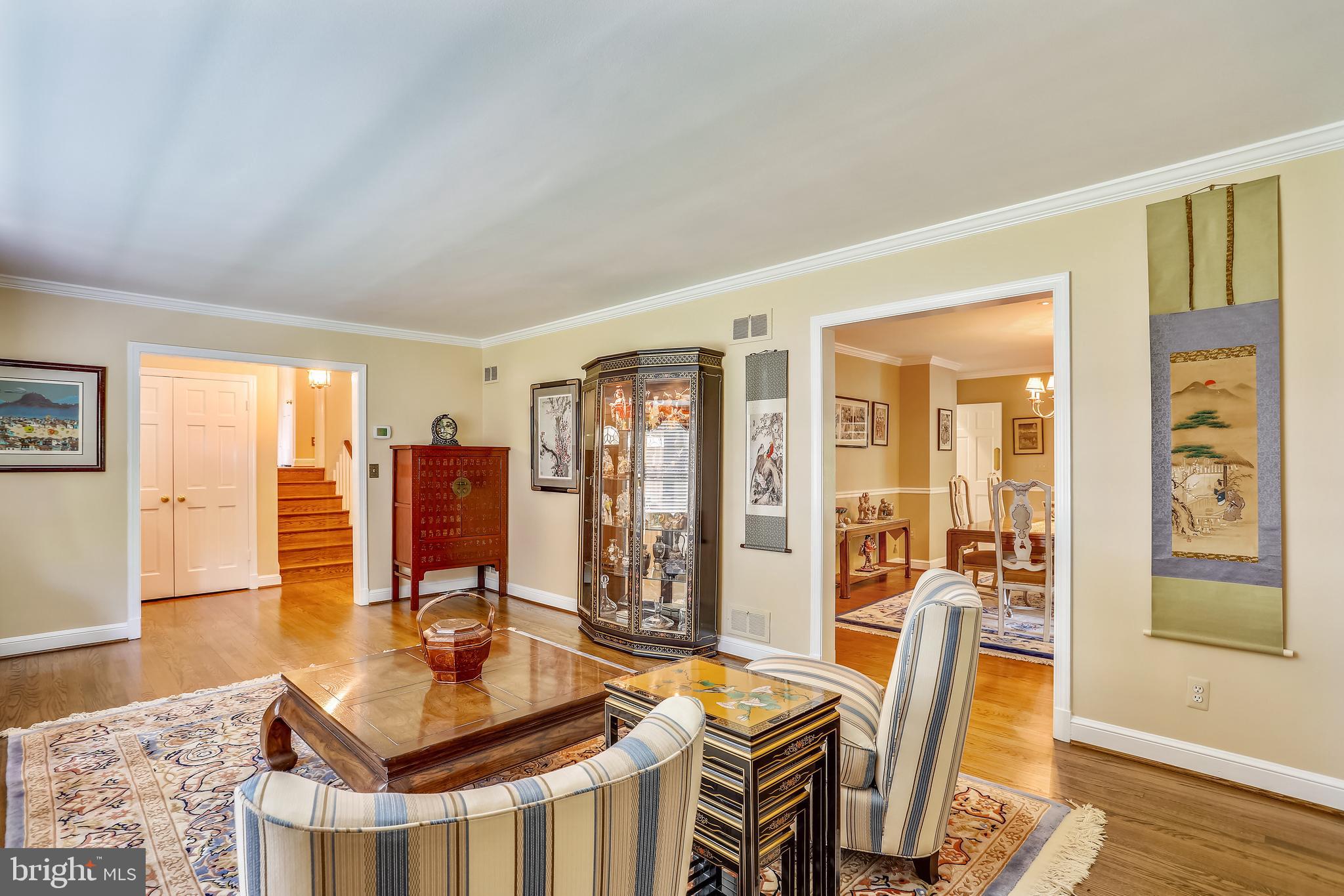 POTOMAC OUTSIDE - Residential