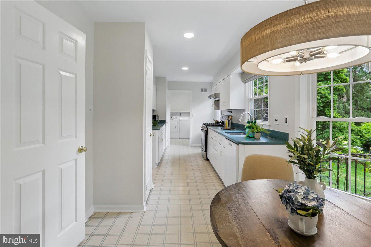 EAST GATE OF POTOMAC - Residential