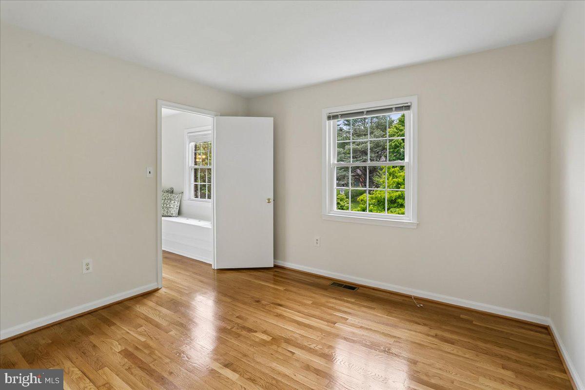EAST GATE OF POTOMAC - Residential