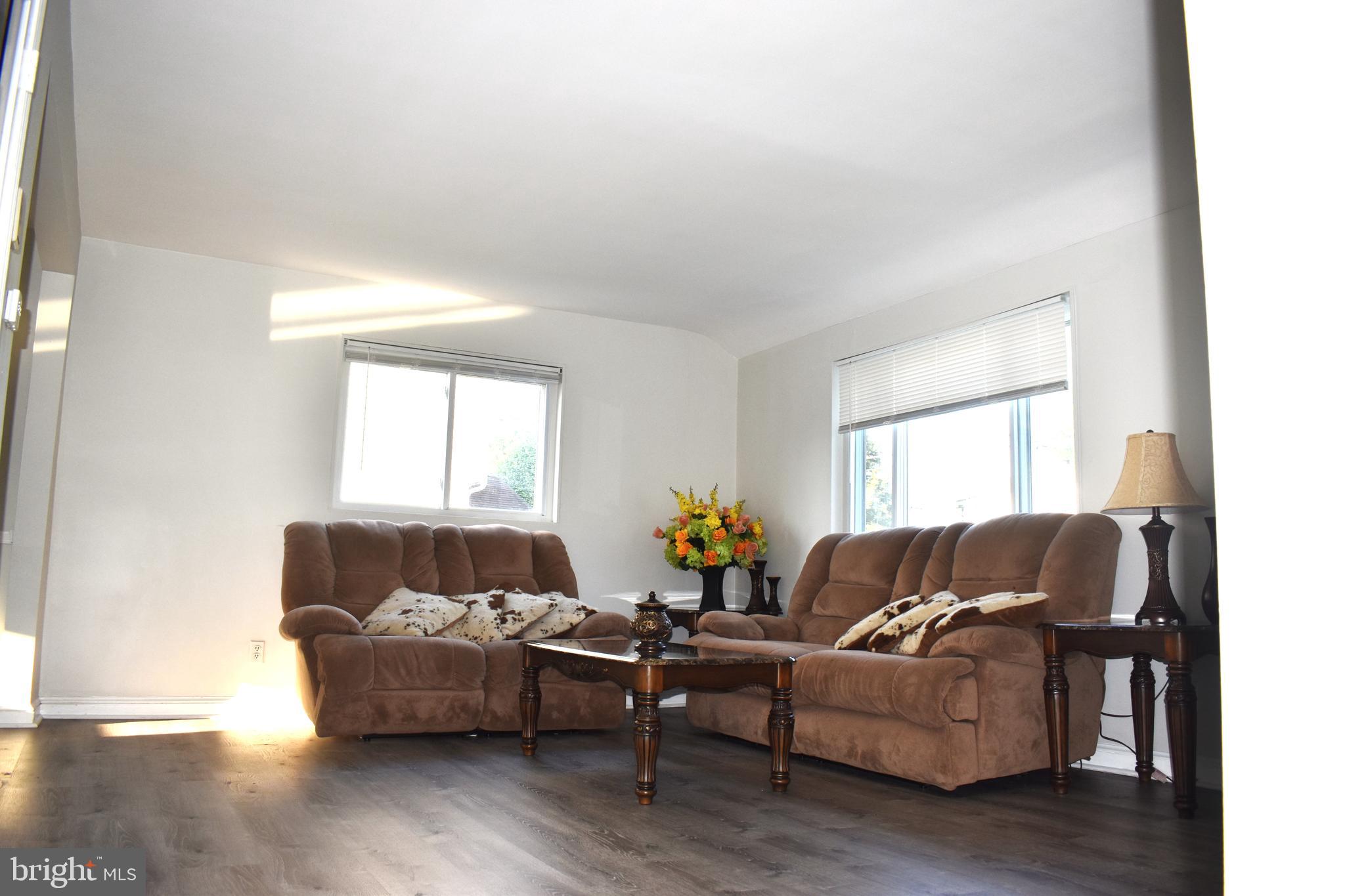 WHEATON FOREST - Residential