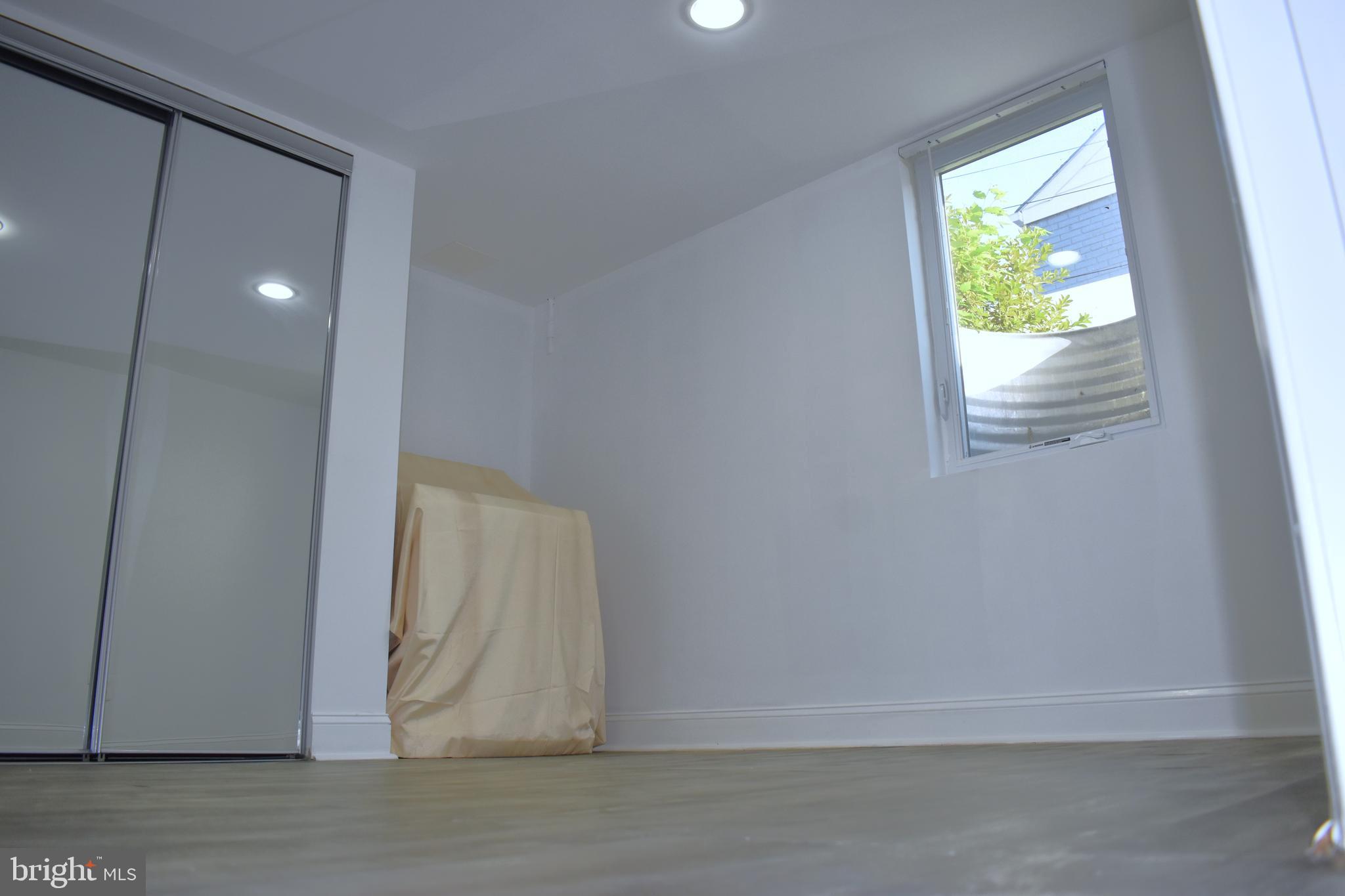 WHEATON FOREST - Residential