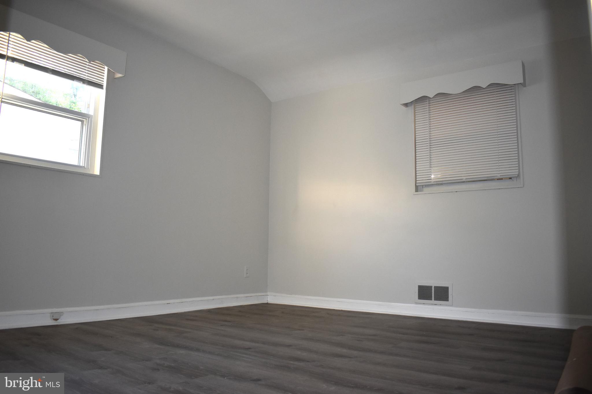 WHEATON FOREST - Residential