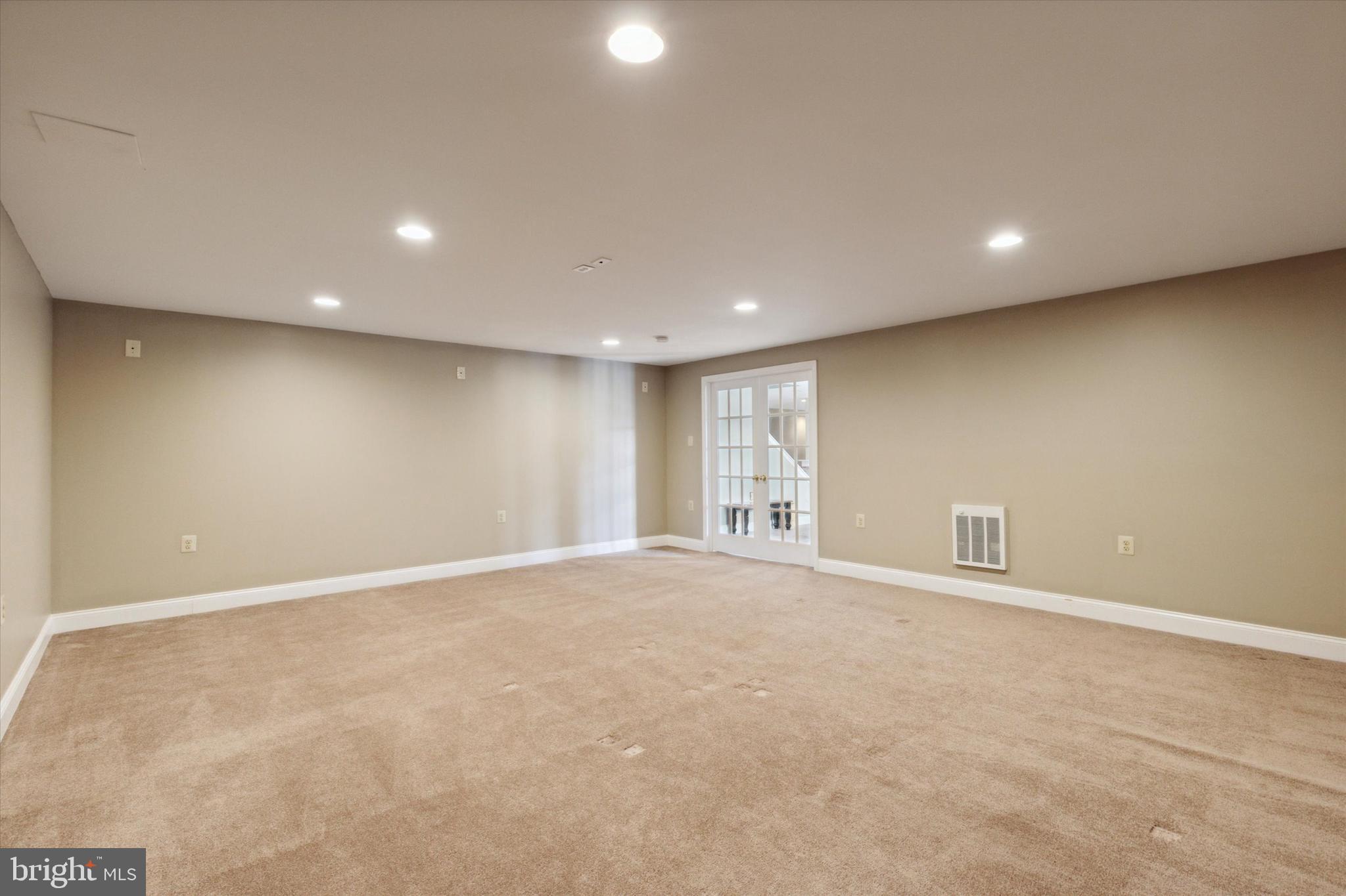 VALLEY GREEN - Residential