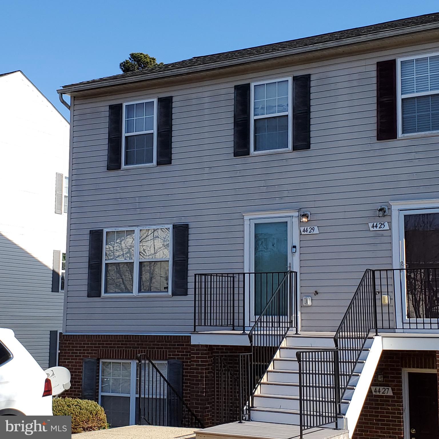 HAMLET WOODS II - Residential Lease