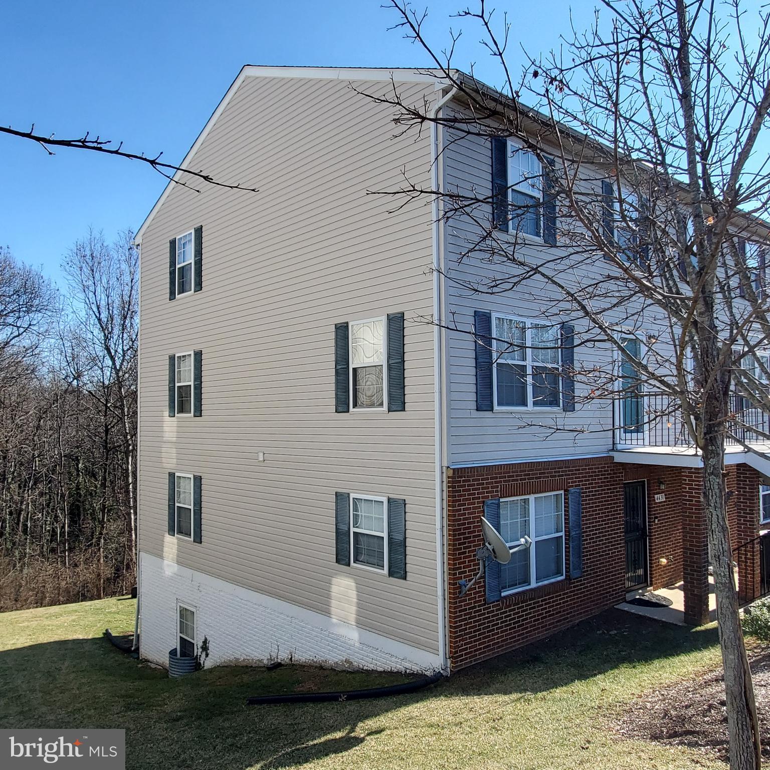 HAMLET WOODS II - Residential Lease