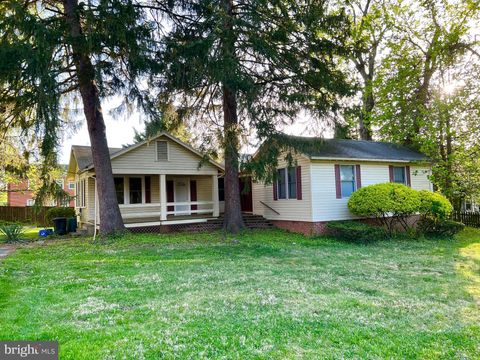 Photo of 4404 CLEARBROOK LN, KENSINGTON, MD 20895 (MLS # MDMC2089240)