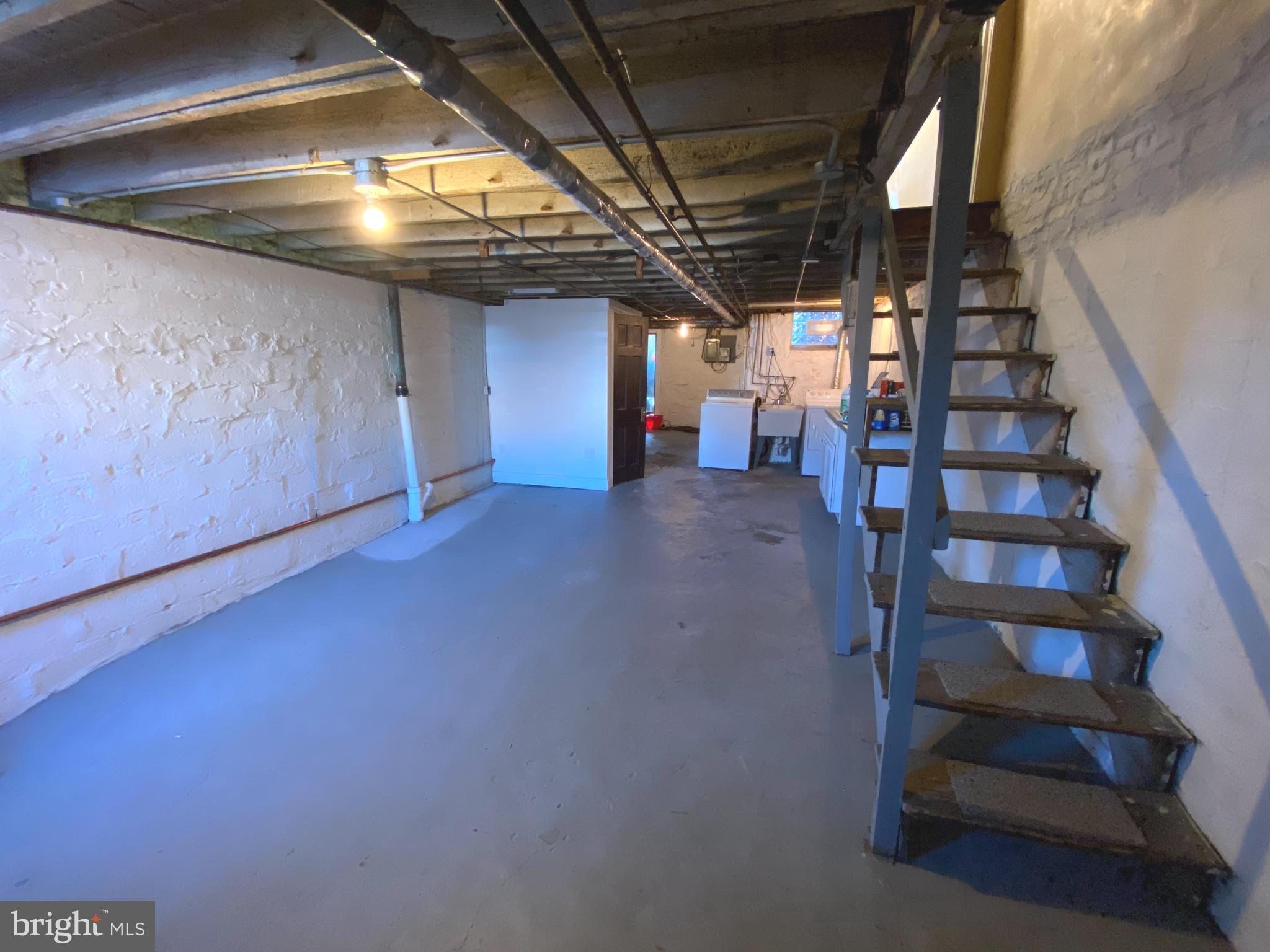 WOODBERRY - Residential Lease