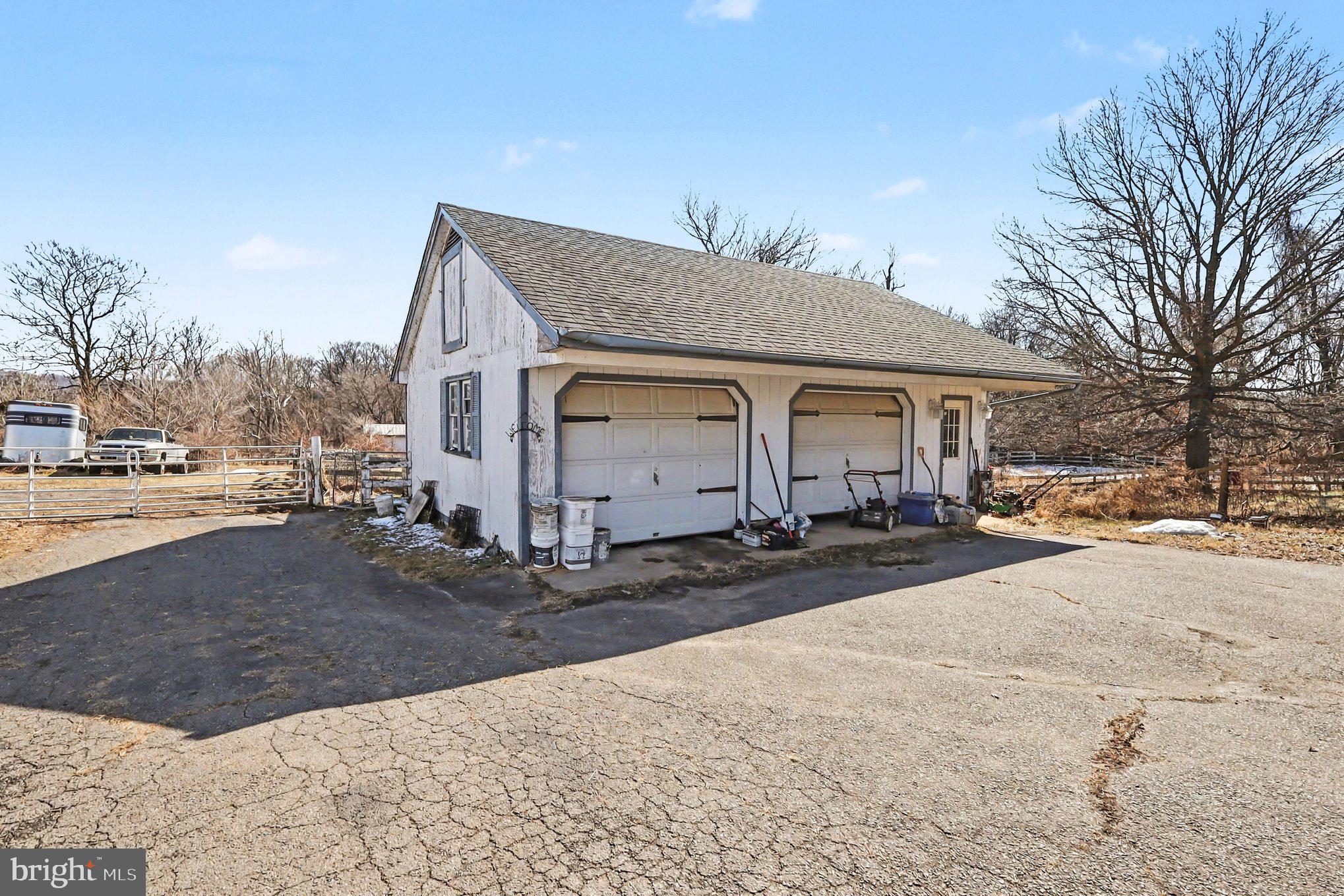 MOUNTVILLE - Residential