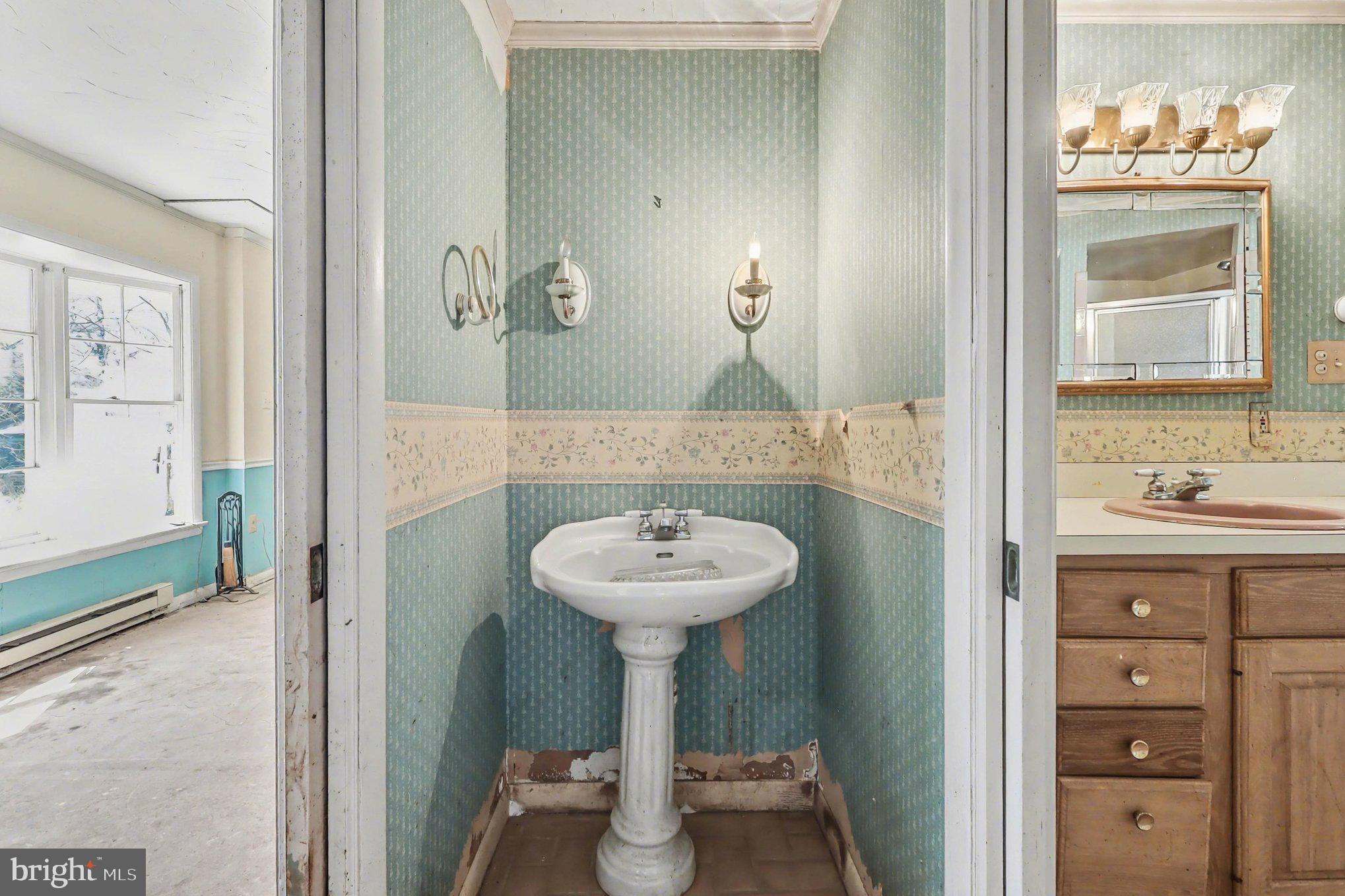 MOUNTVILLE - Residential