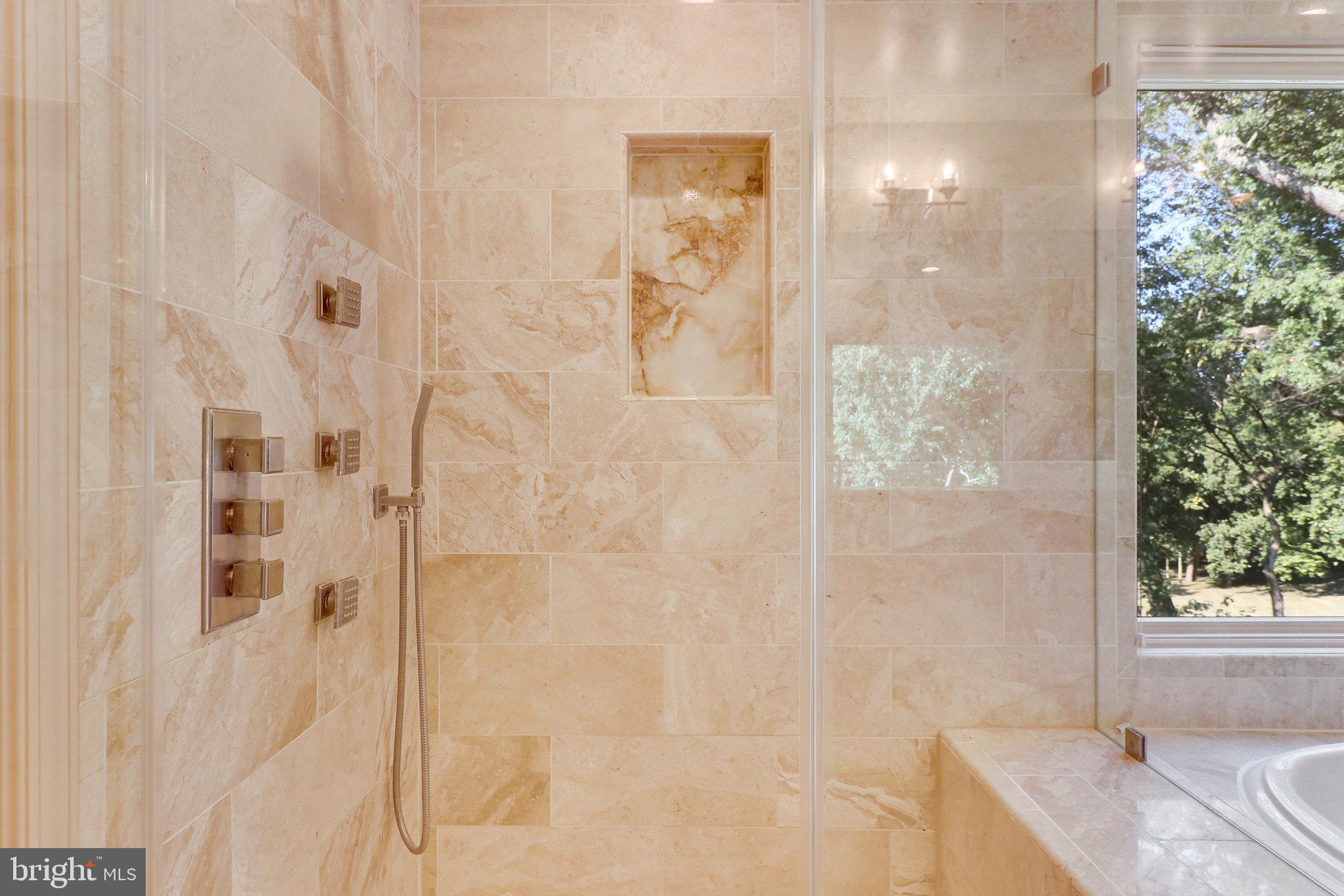 BROAD RUN FARMS - Residential