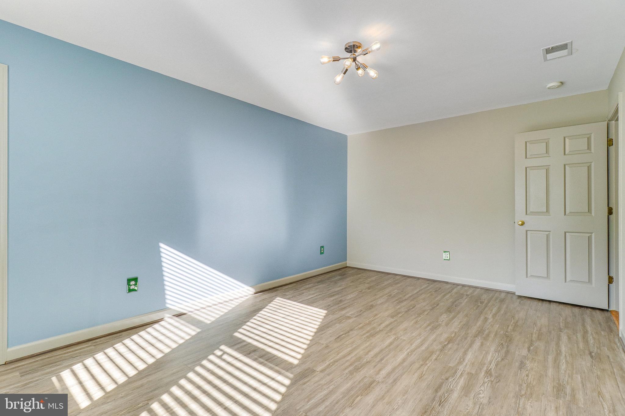 BROAD RUN FARMS - Residential