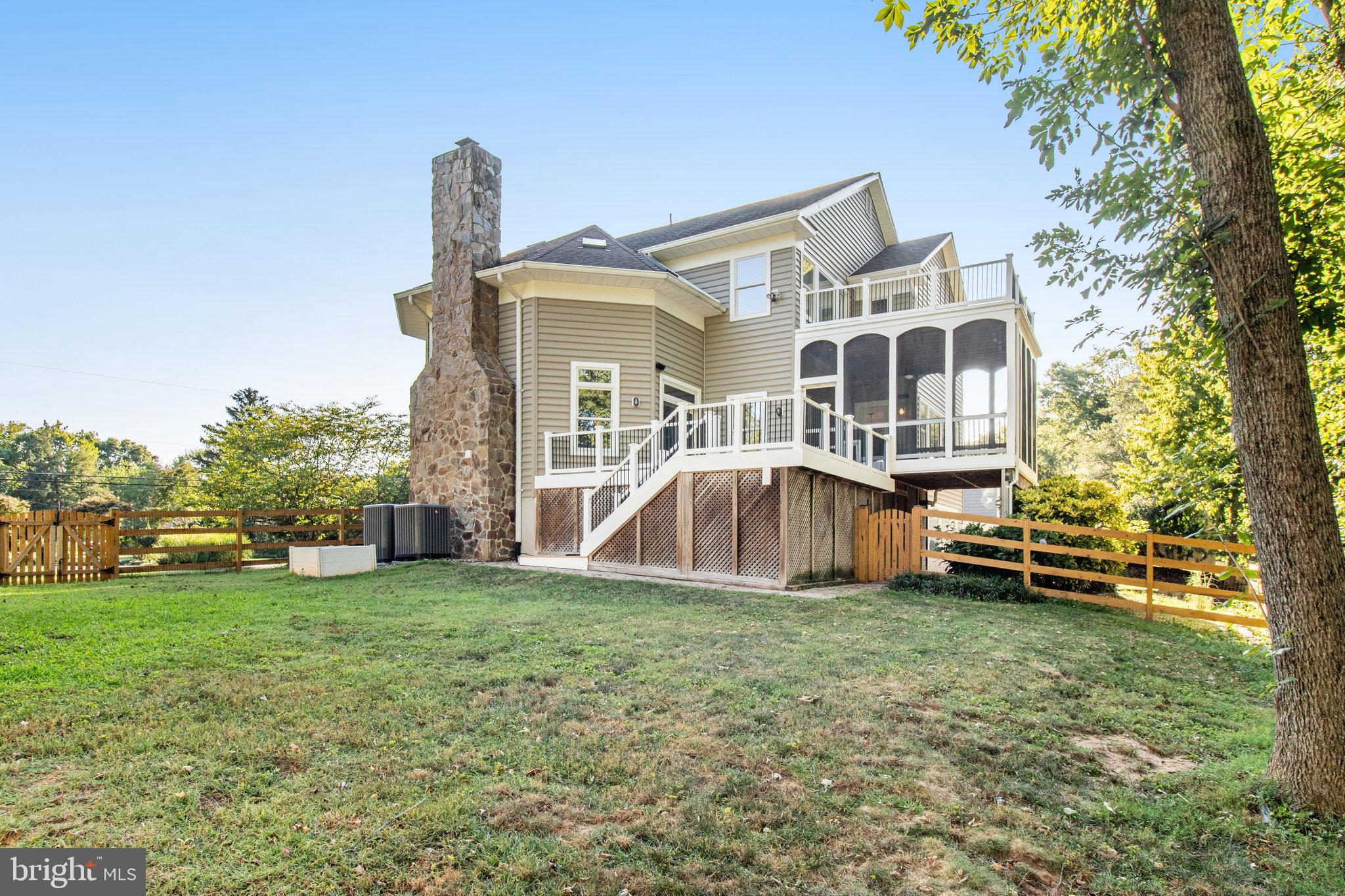 BROAD RUN FARMS - Residential