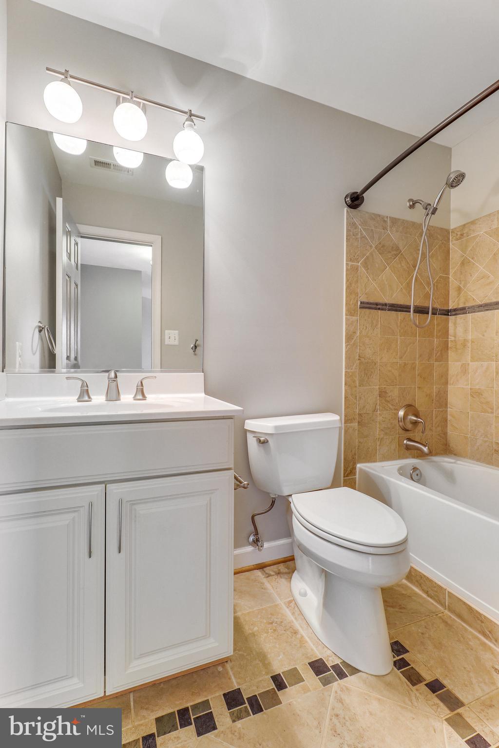 BROAD RUN FARMS - Residential