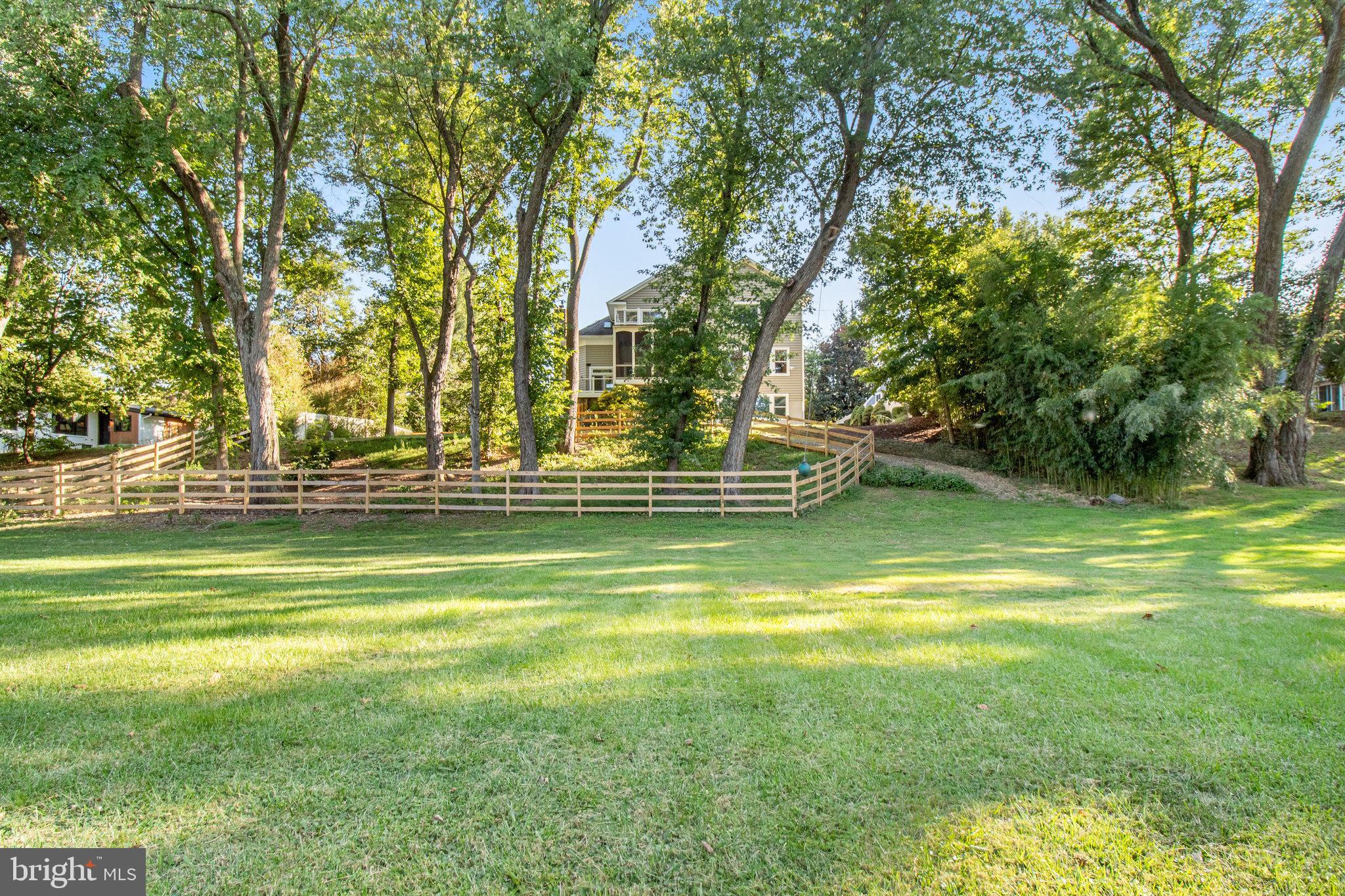 BROAD RUN FARMS - Residential