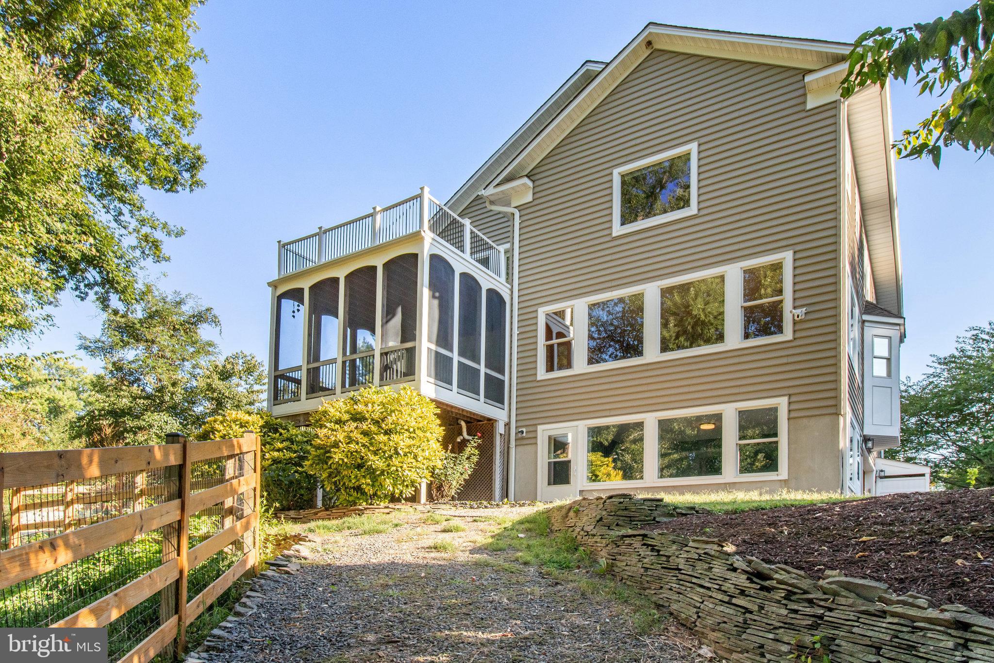 BROAD RUN FARMS - Residential