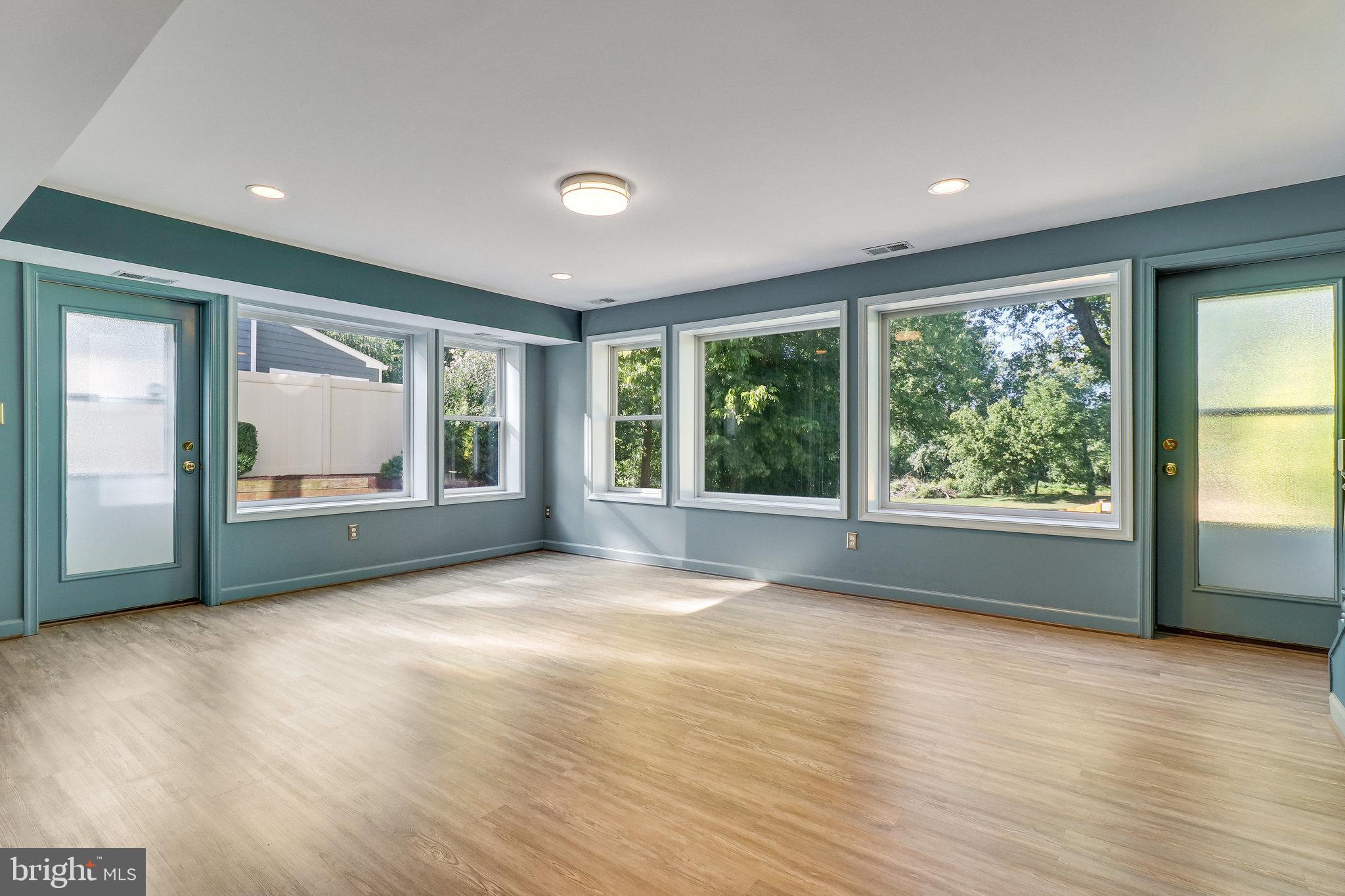 BROAD RUN FARMS - Residential