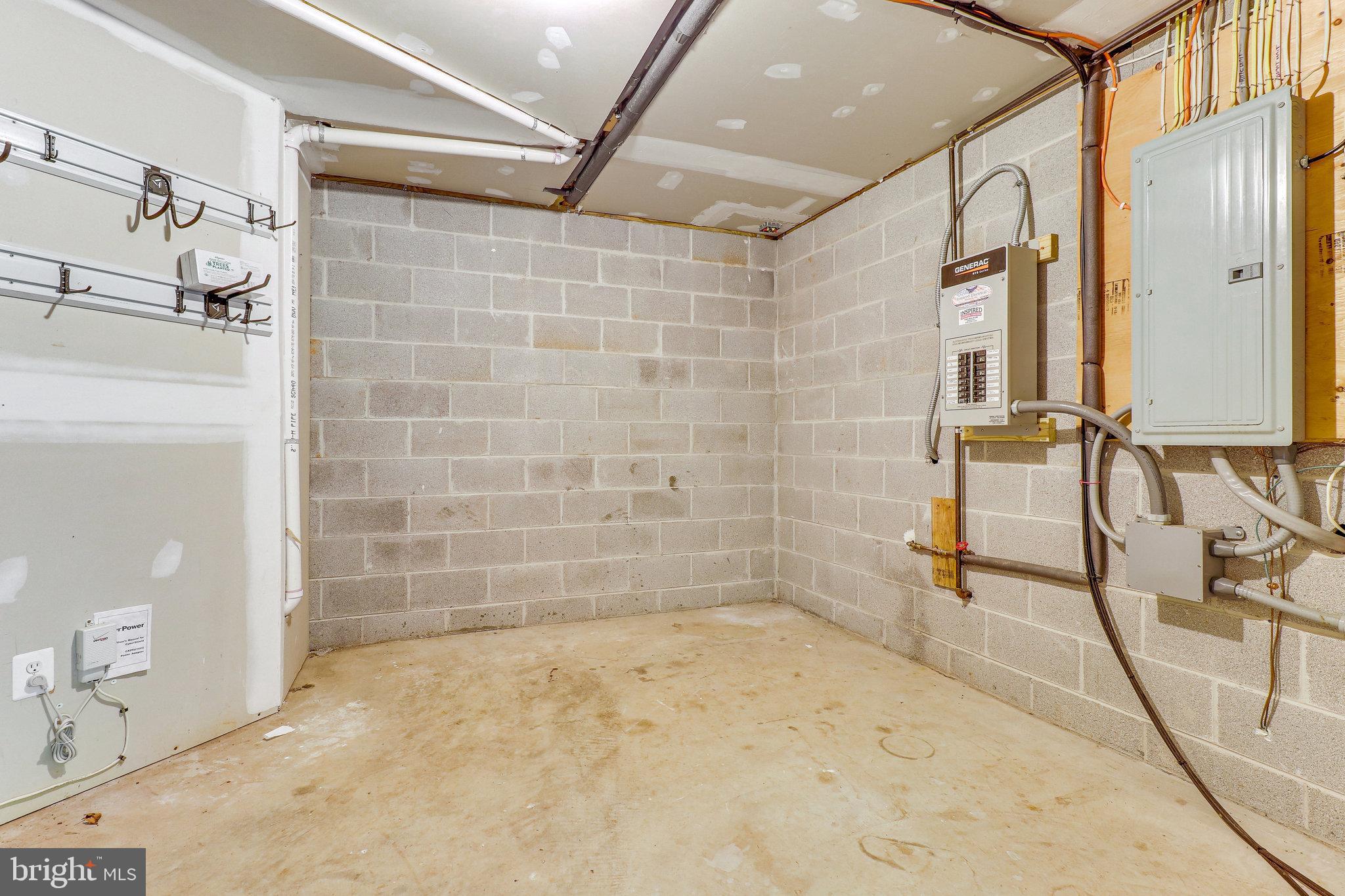 BROAD RUN FARMS - Residential