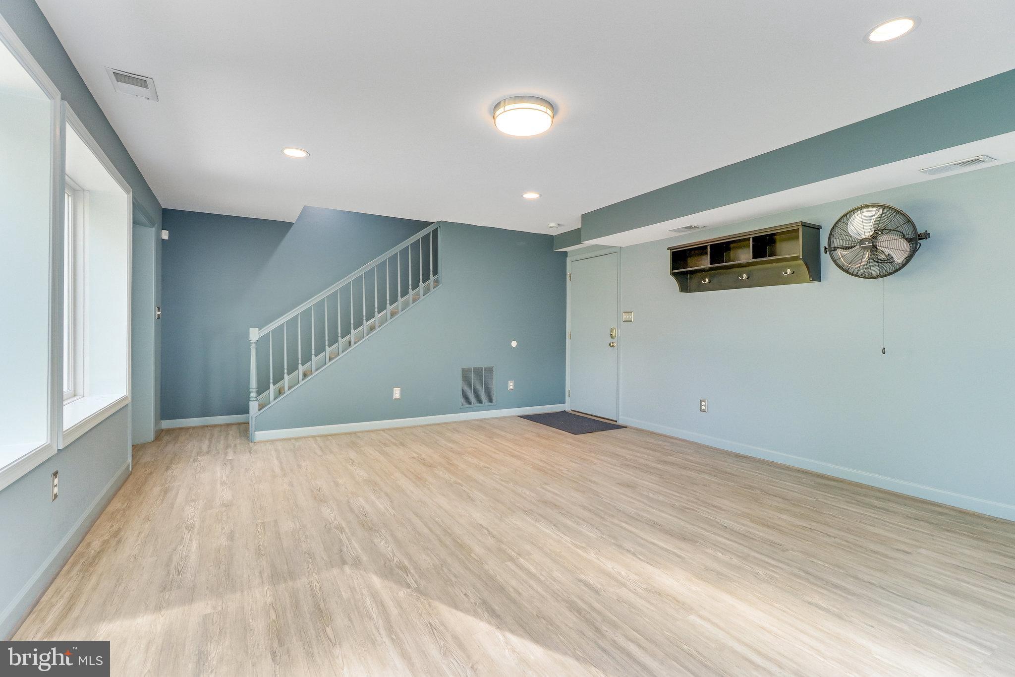 BROAD RUN FARMS - Residential