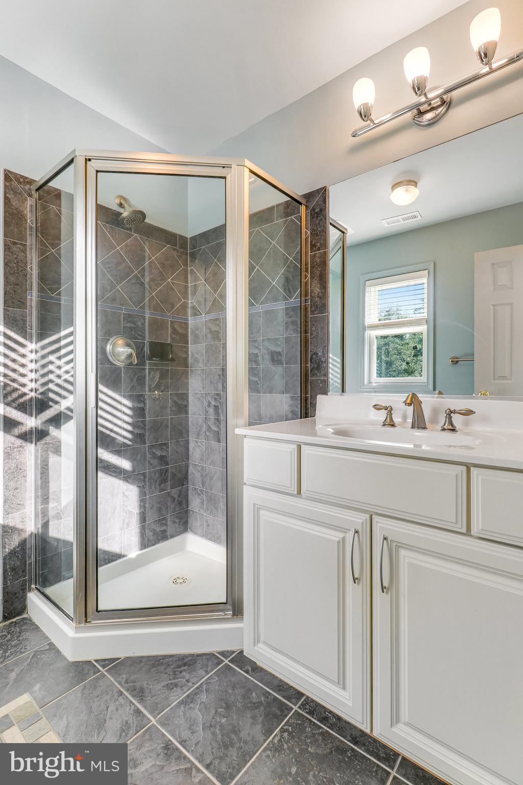 BROAD RUN FARMS - Residential