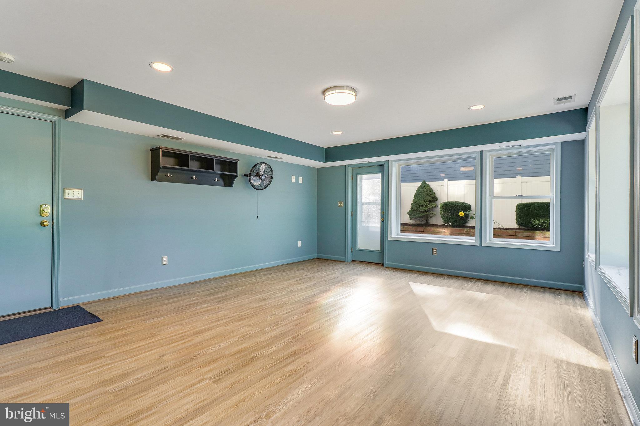 BROAD RUN FARMS - Residential