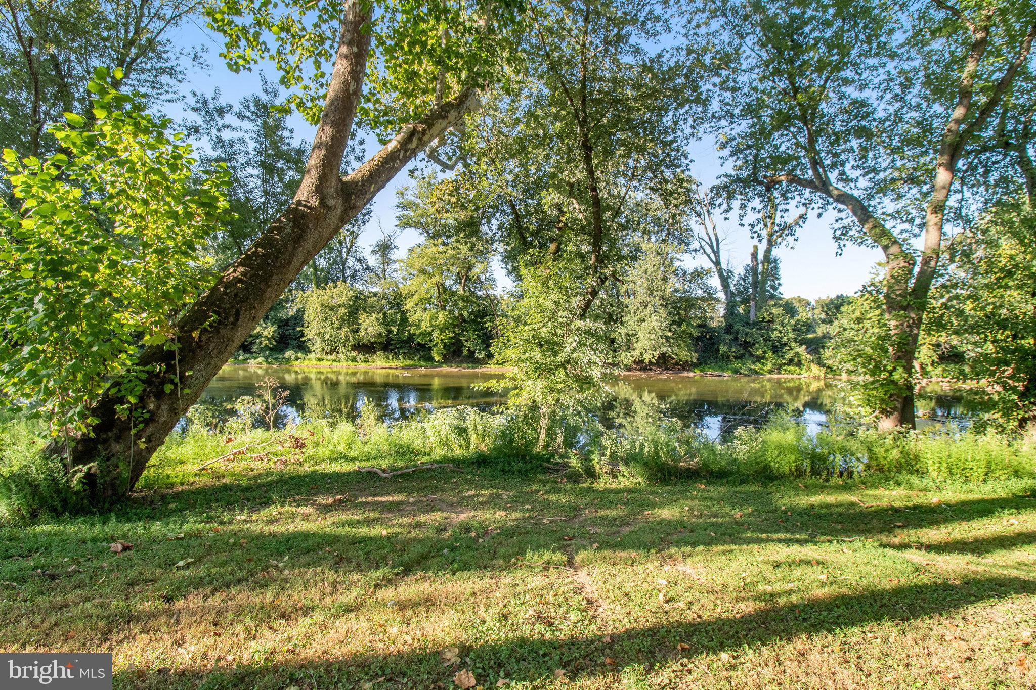 BROAD RUN FARMS - Residential