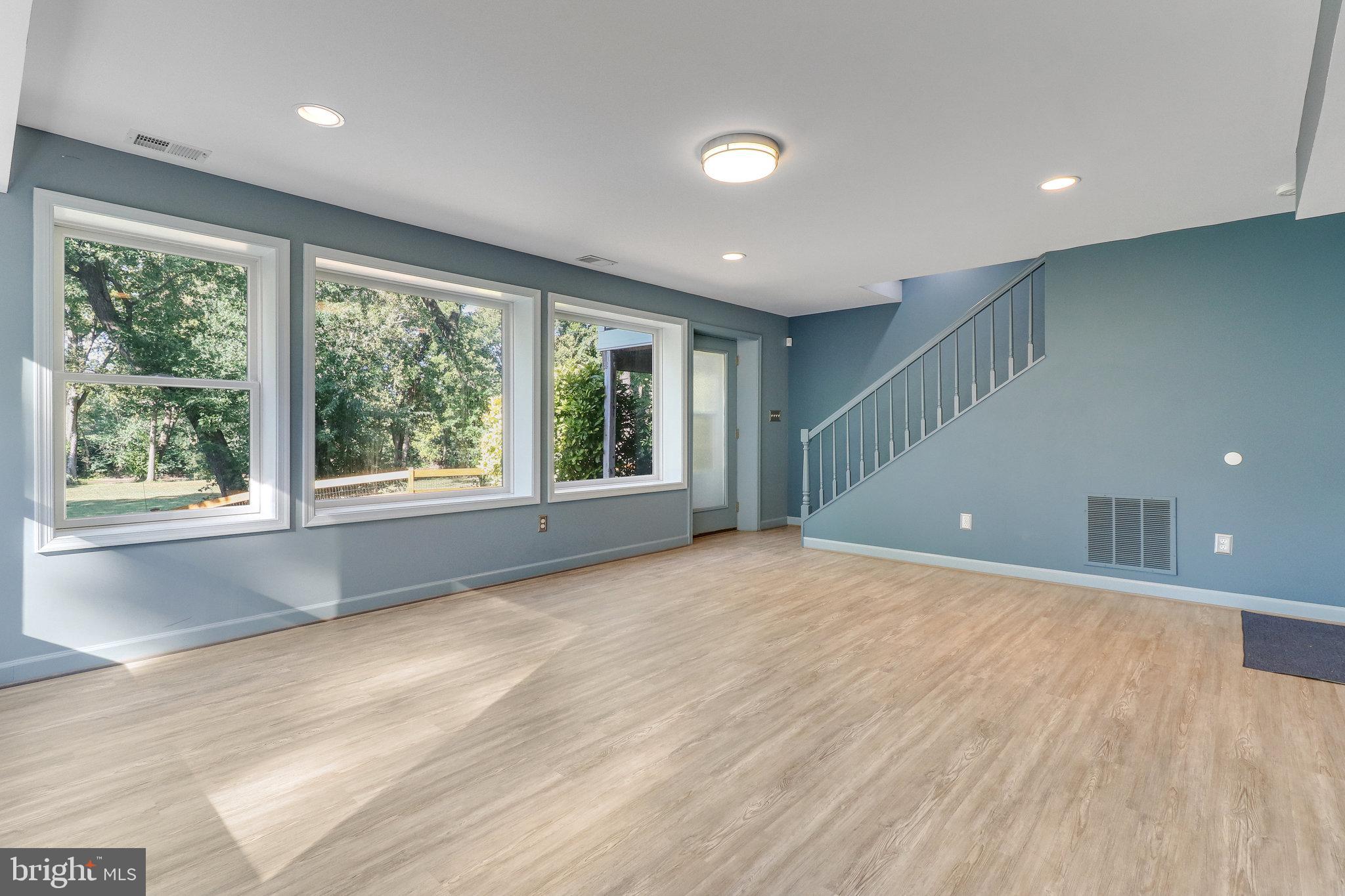 BROAD RUN FARMS - Residential