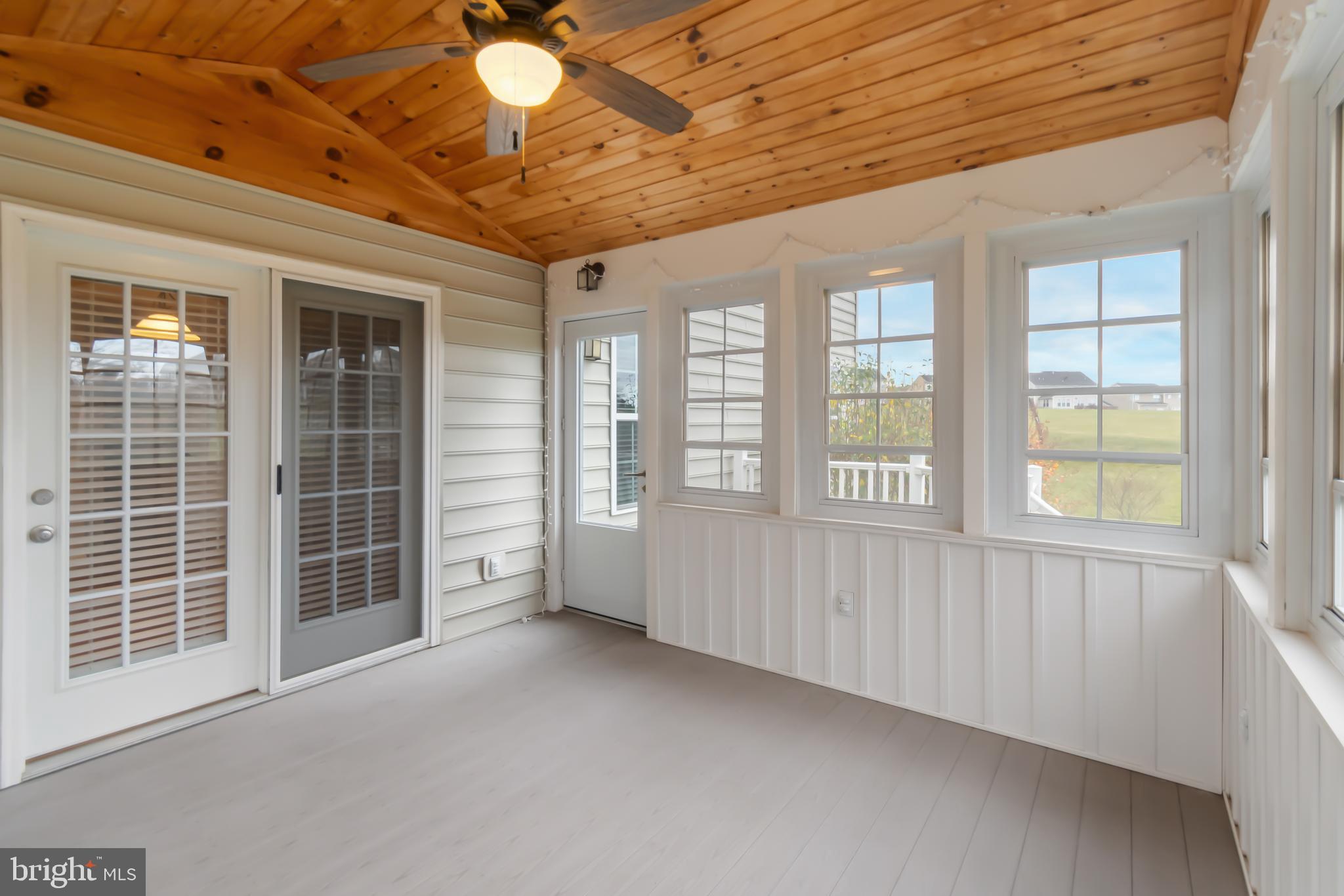 VILLAGE OF MEADOW CREEK - Residential