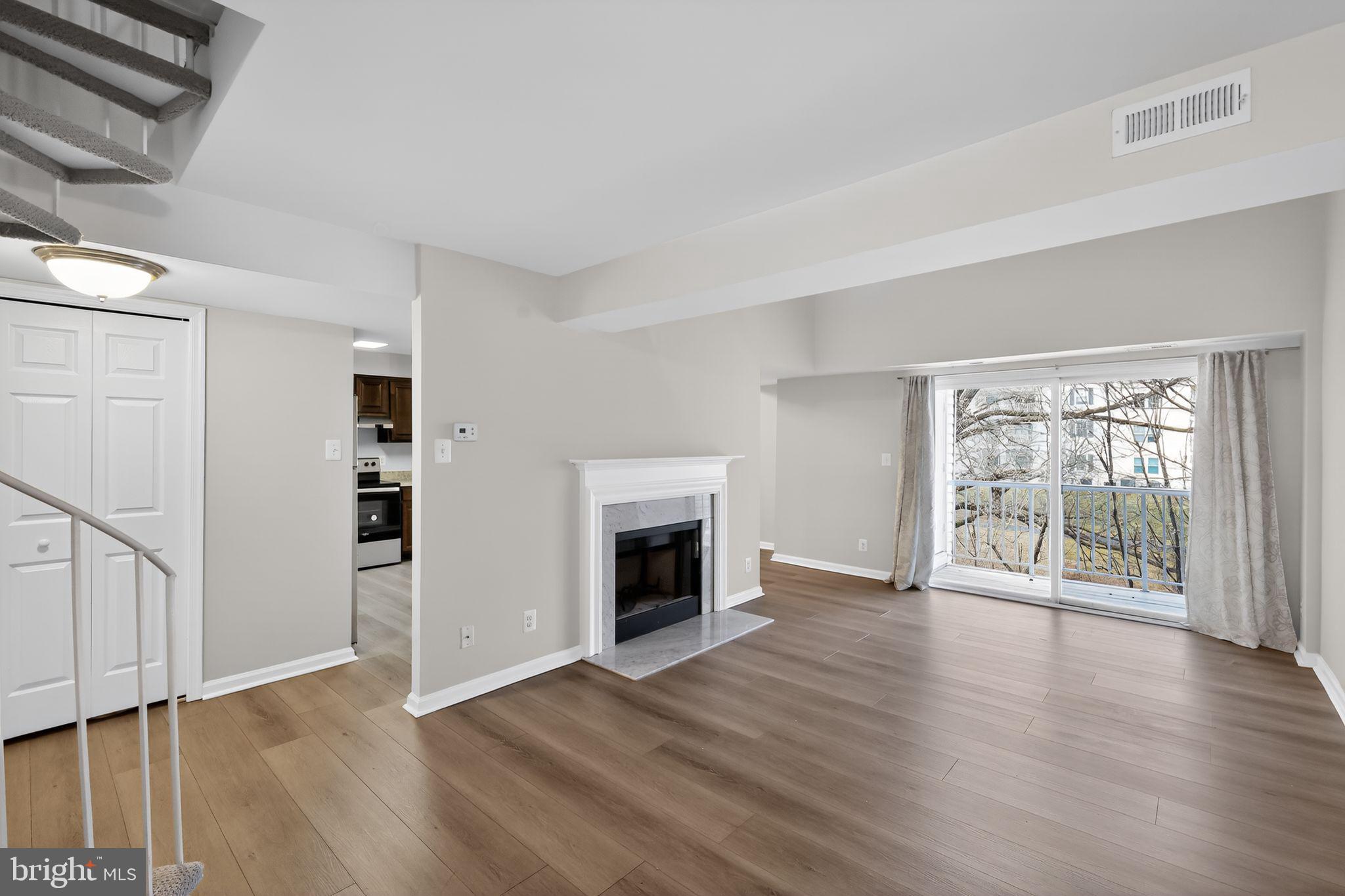 7 PICKERING COURT 7-201