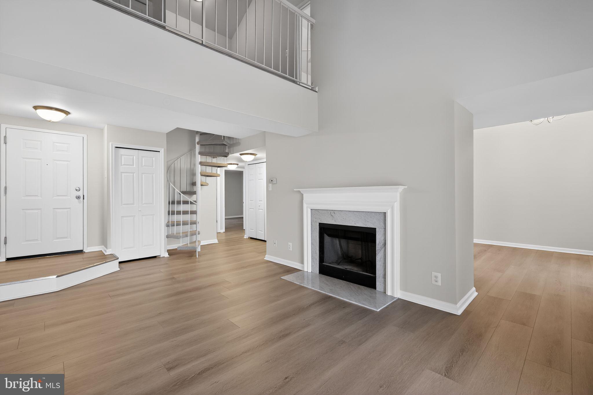 7 PICKERING COURT 7-201