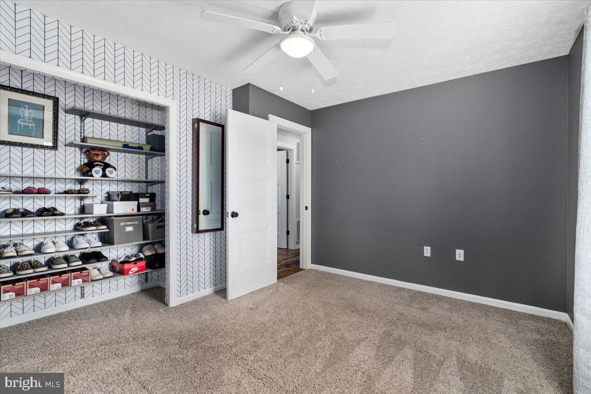 BRIAR RUN - Residential