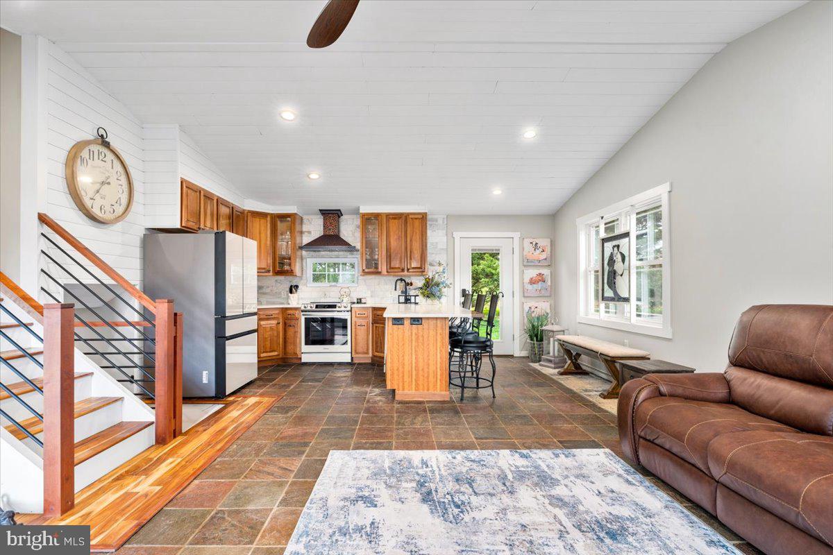 BRIAR RUN - Residential