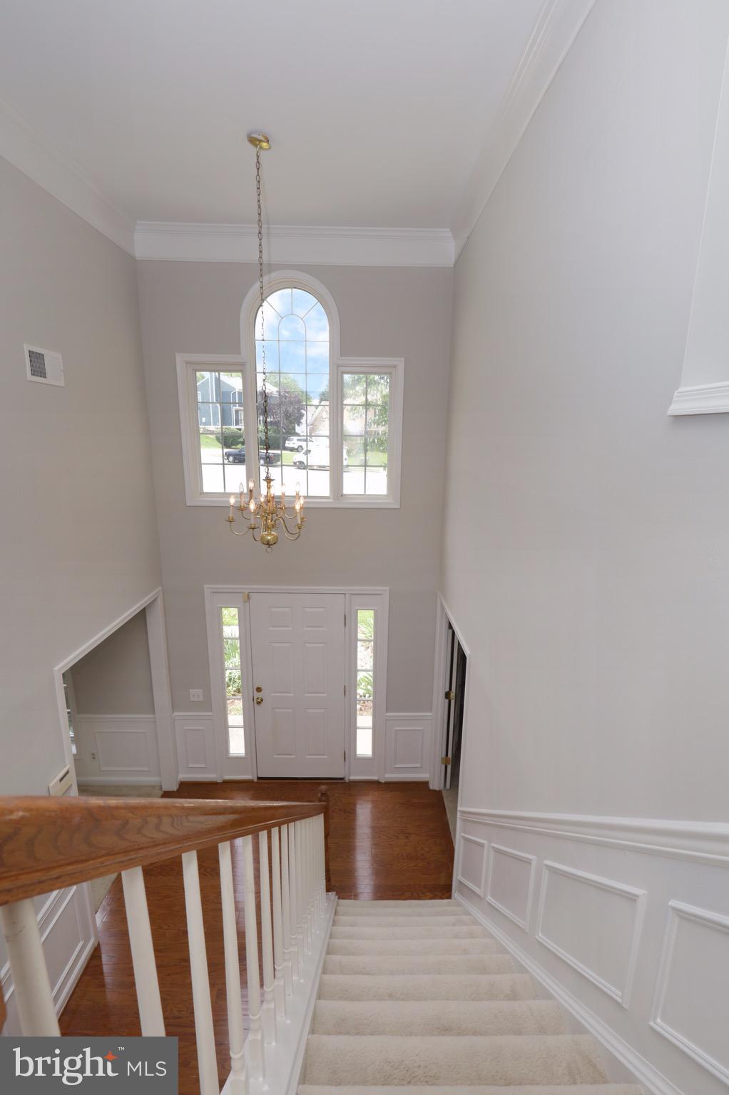 SPRING KNOLL - Residential