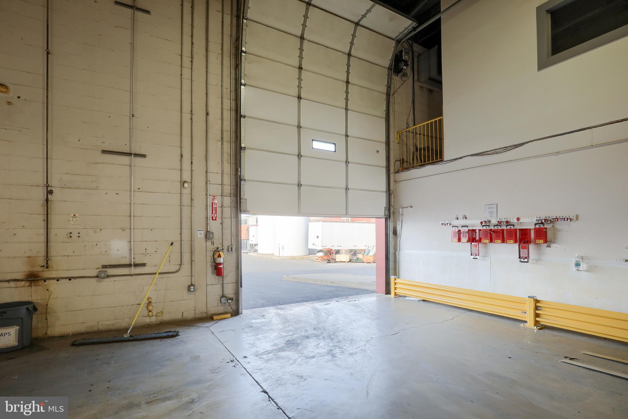 CITY LINE BUSINESS CENTER - Commercial Sale