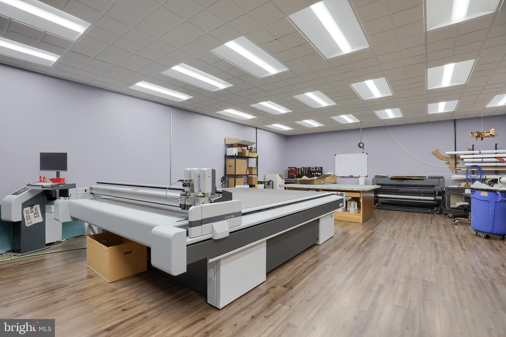 CITY LINE BUSINESS CENTER - Commercial Sale