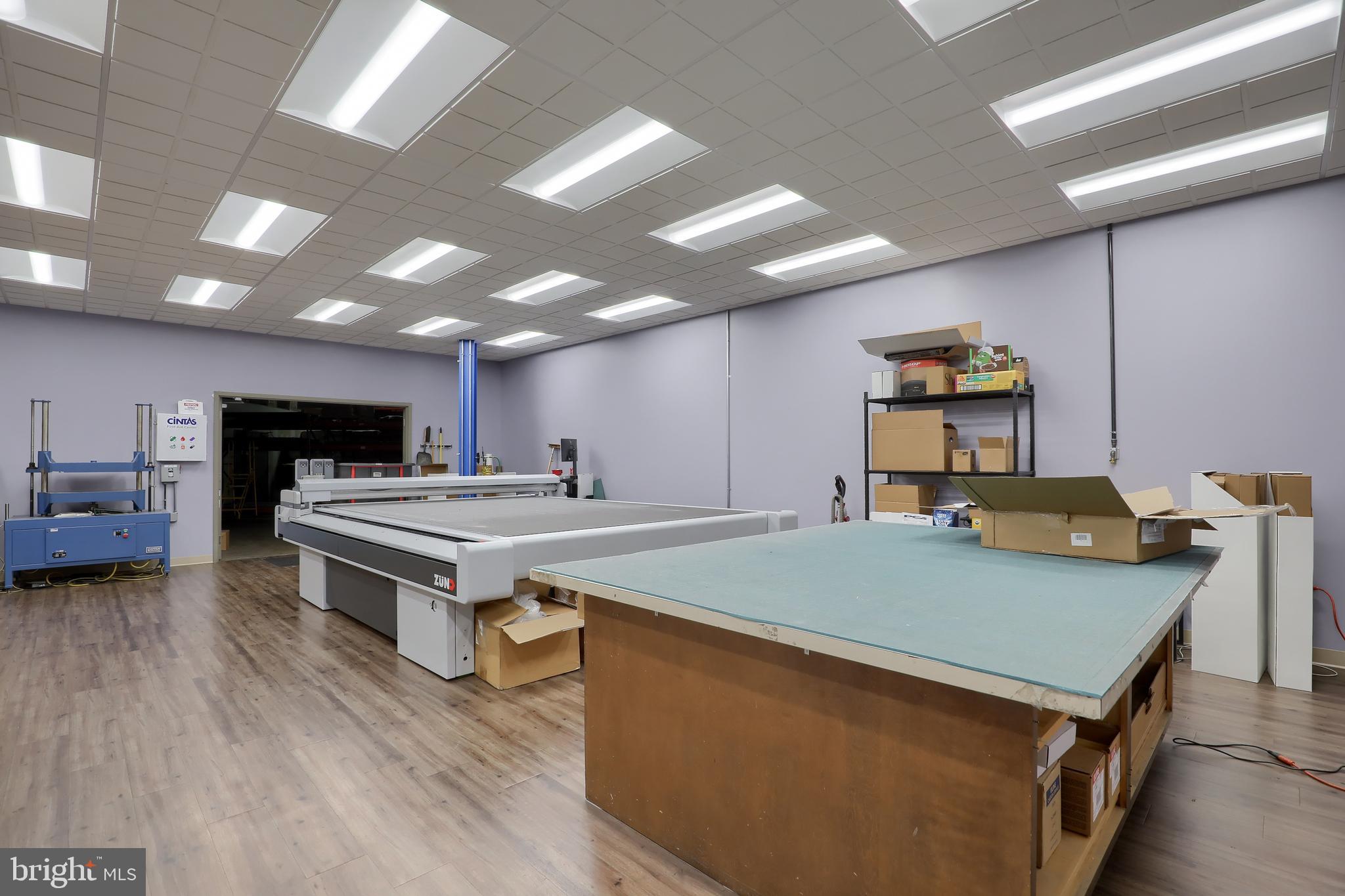 CITY LINE BUSINESS CENTER - Commercial Sale