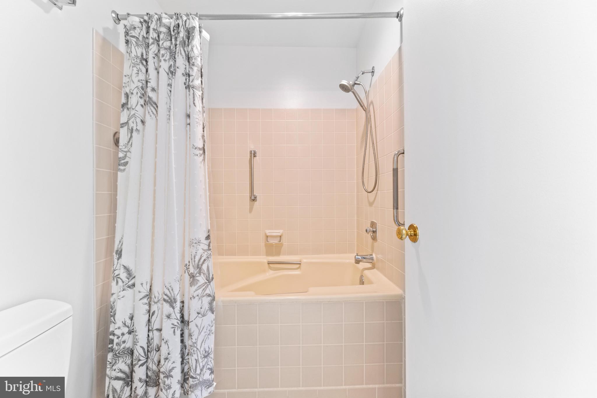 SCARBOROUGH - Residential