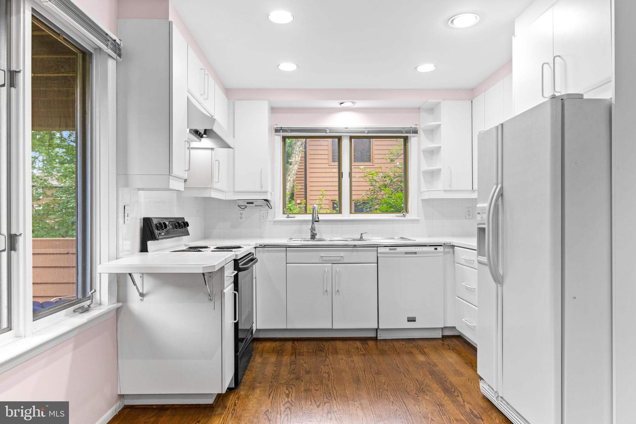 SCARBOROUGH - Residential