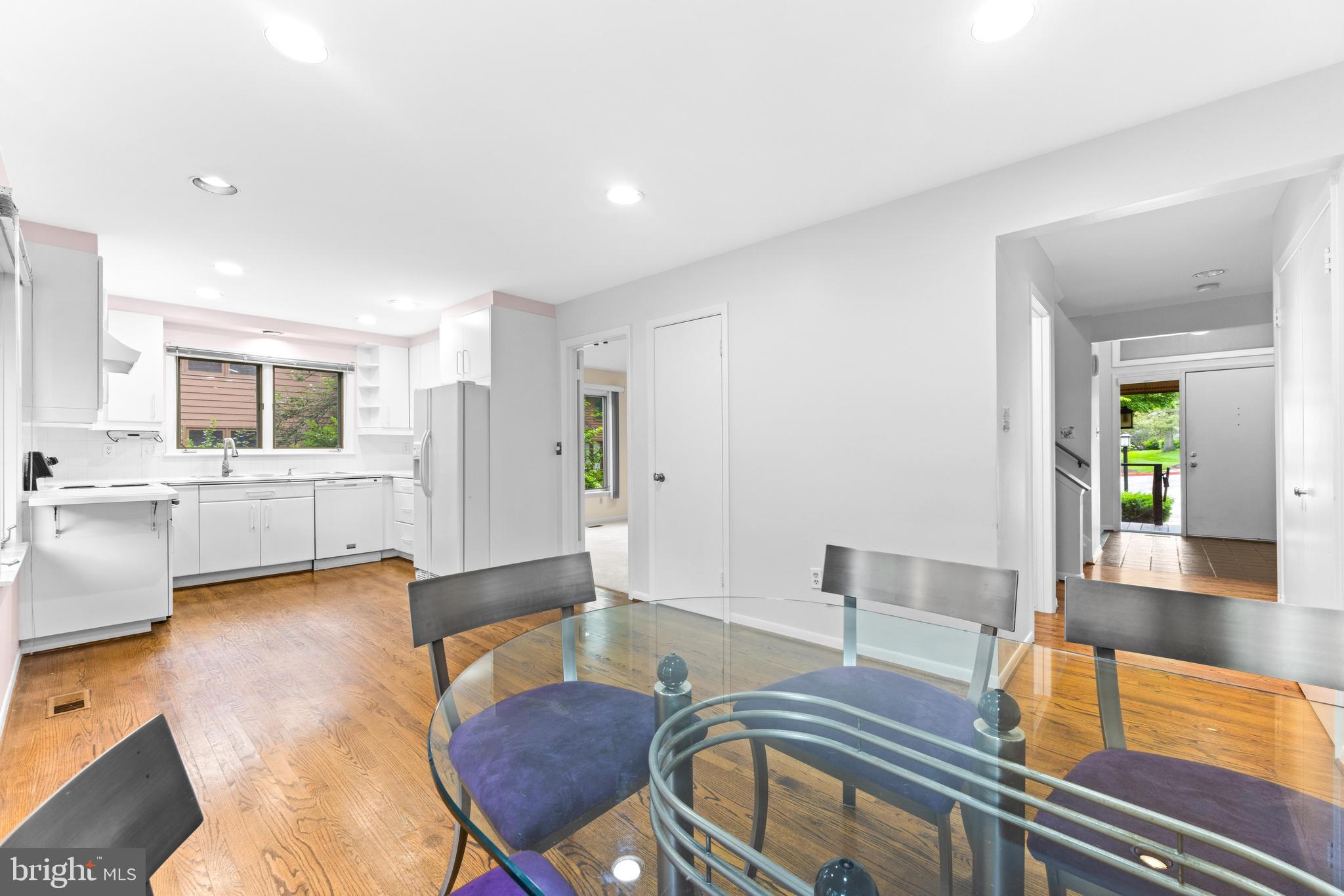 SCARBOROUGH - Residential