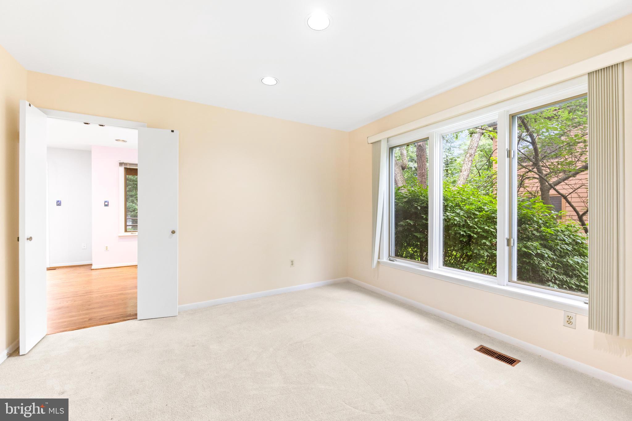 SCARBOROUGH - Residential