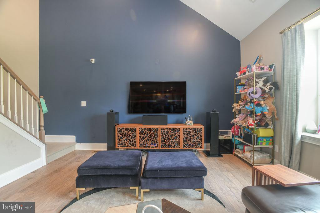 GREENVILLE OVERLOOK - Residential Lease