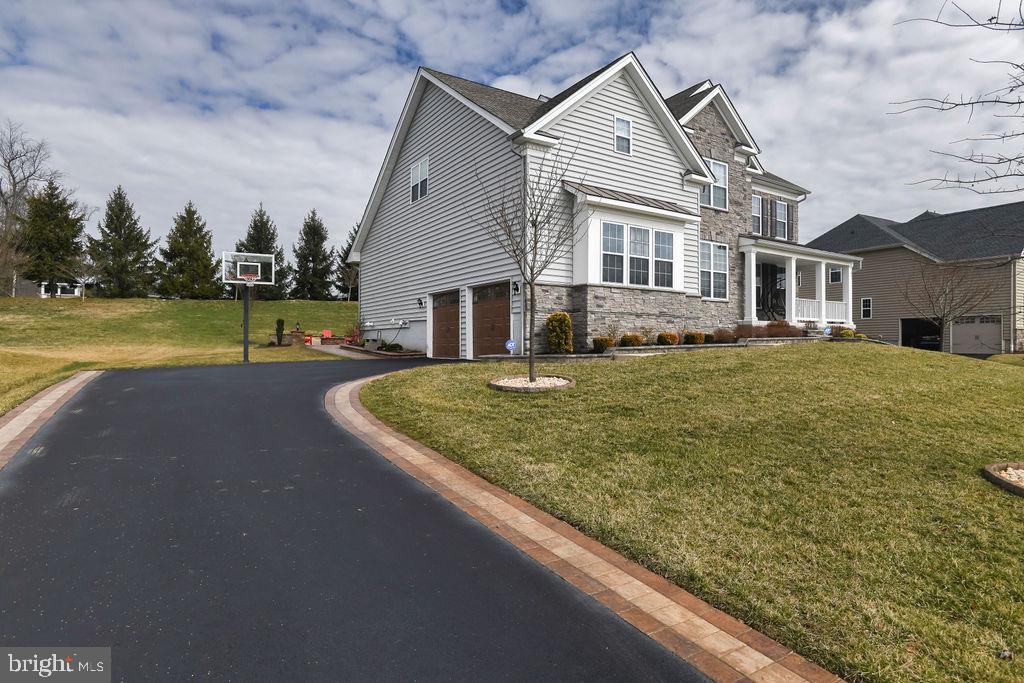 GREENVILLE OVERLOOK - Residential Lease