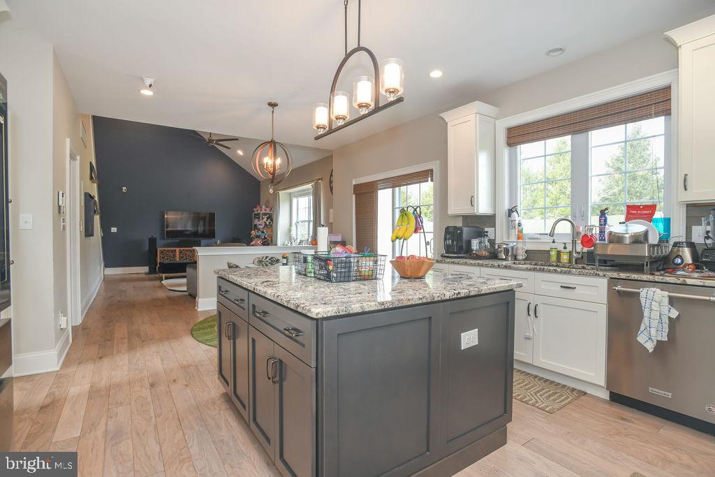 GREENVILLE OVERLOOK - Residential Lease