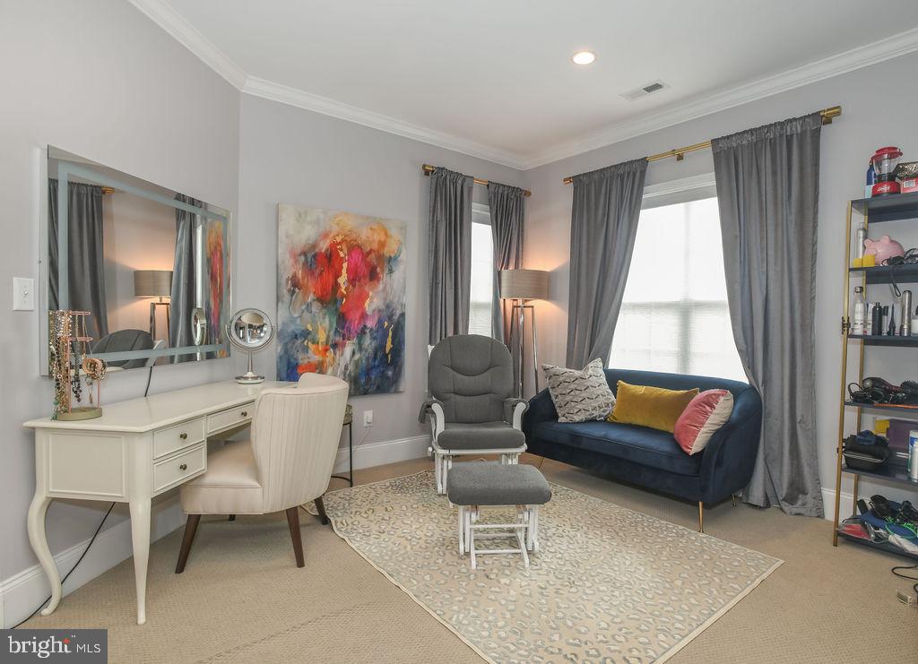 GREENVILLE OVERLOOK - Residential Lease