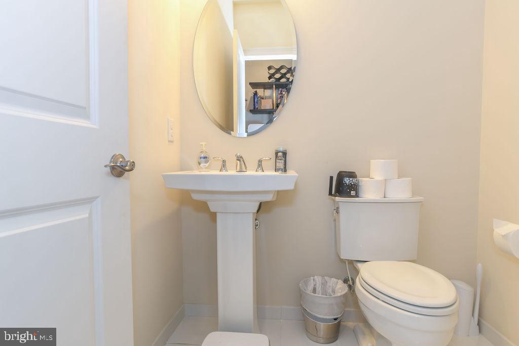 GREENVILLE OVERLOOK - Residential Lease