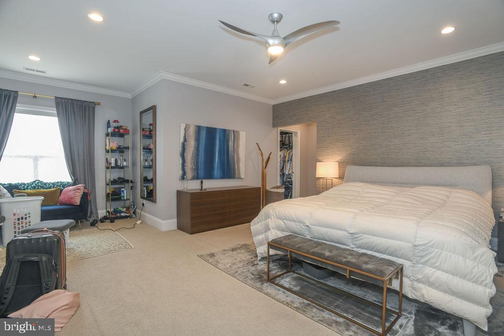 GREENVILLE OVERLOOK - Residential Lease