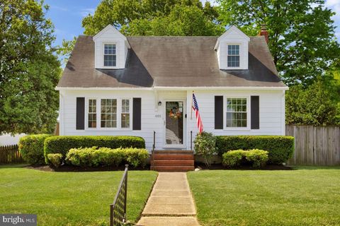 Photo of 601 Forest View Road, LINTHICUM HEIGHTS, MD 21090 (MLS # MDAA2142064)