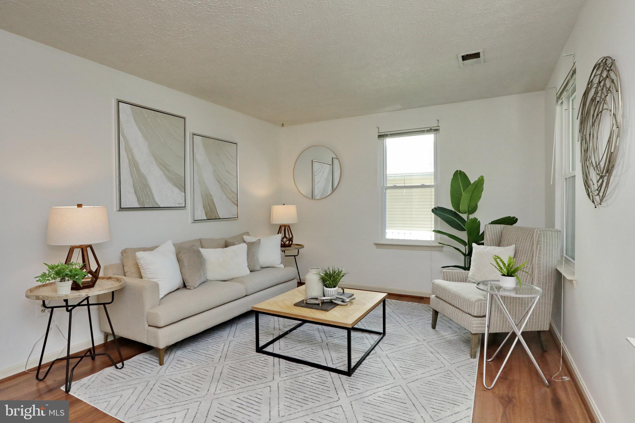 DORCHESTER - Residential